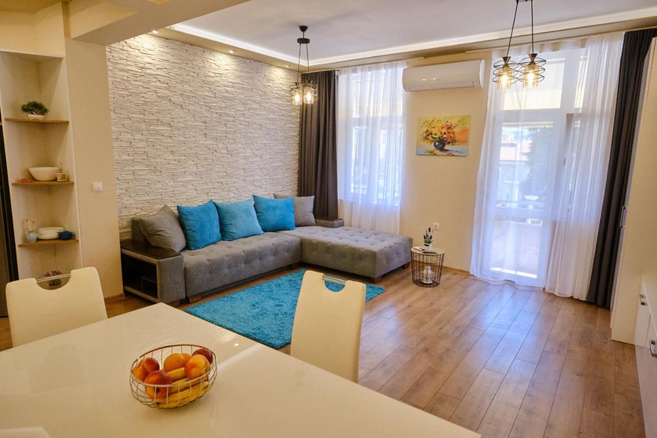 Luxury Nevena Apartment - Bogoridi Super Centre Бургас Экстерьер фото